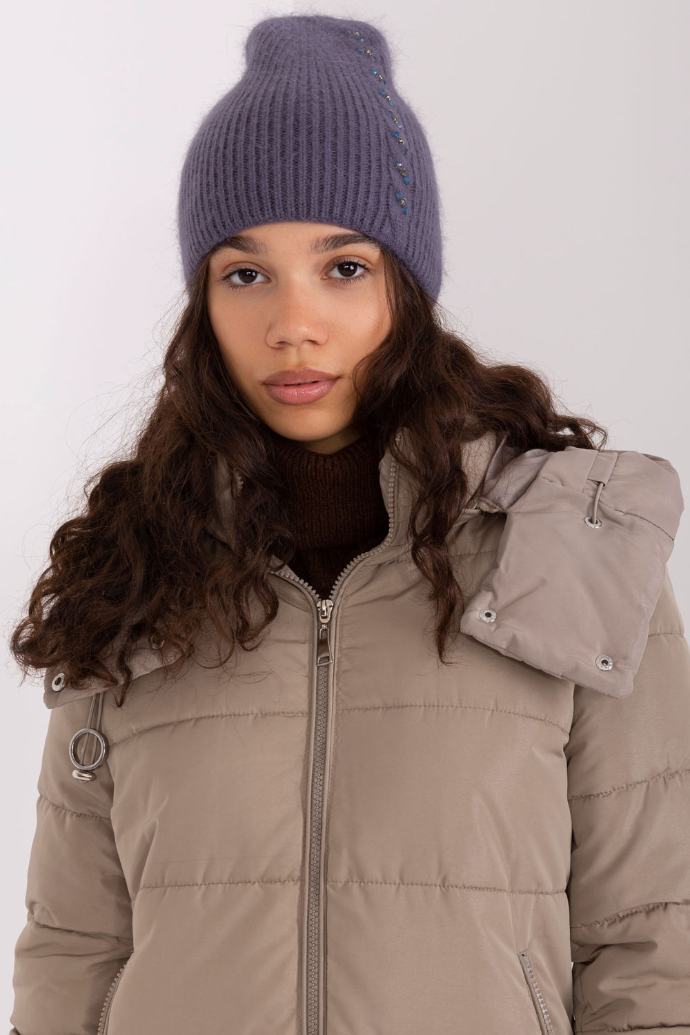 Sapka model 208252 AT